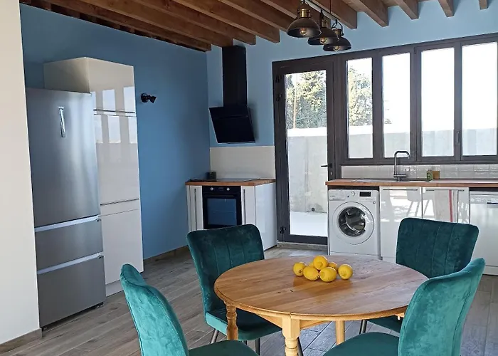 Campagne Et Перпиньан